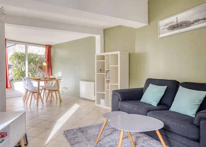 Louis Maison De En Copro Holiday home *